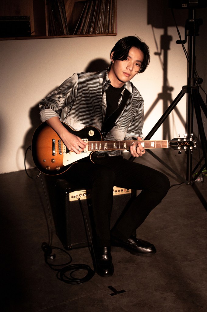 暈船系創作歌手 DözY 推出全新單曲〈我不是數學家，但讓我愛妳很久聽起來還不錯對吧？〉MV 於 0719 晚間正式發佈