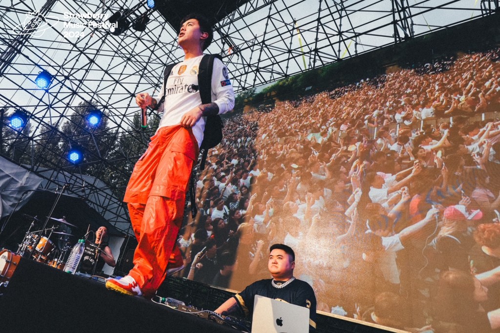 連麻Swimming加盟環球音樂 (照片提供:環球音樂)