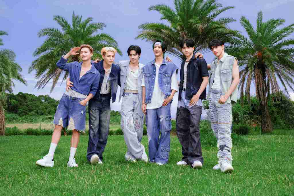 Ozone(左起)子翔、哲言、佳辰、煥鈞、祖安、文廷 (照片提供:索尼音樂)