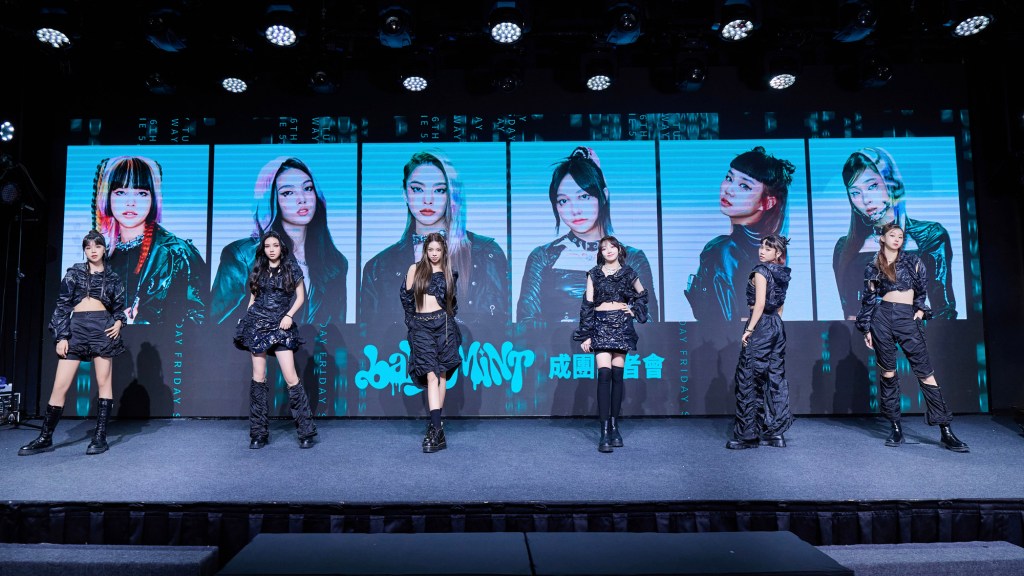 左起：丞妘、Vikky、粼粼、栩栩、品妡、熙妍