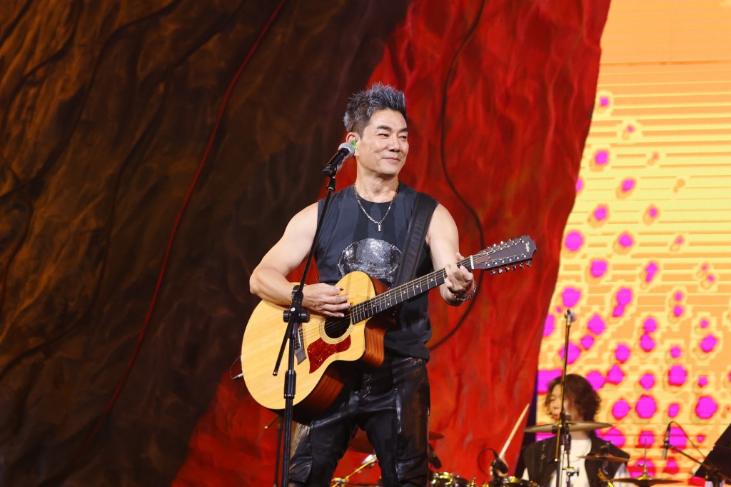 任賢齊帶來多首經典歌曲，全場大合唱