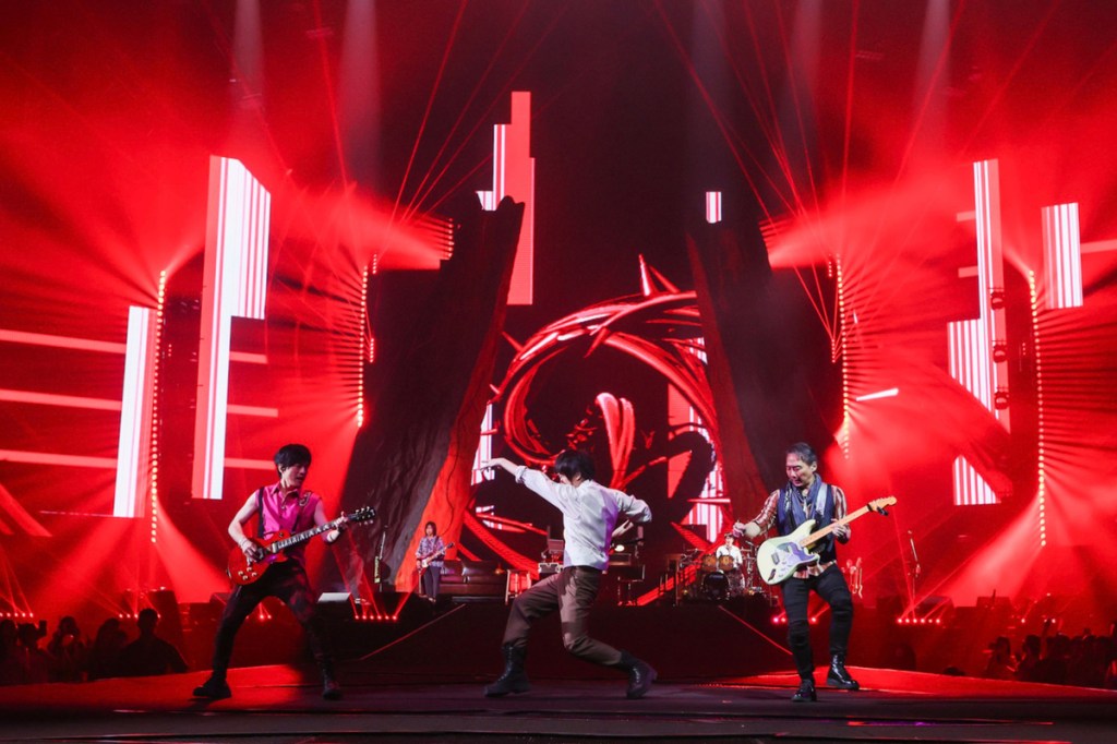 【bin】「超犀利趴13」台北小巨蛋8/24熱血登場 理想混蛋、宇宙人、flumpool凡人譜、動力火車、GLAY、五月天接力轟炸