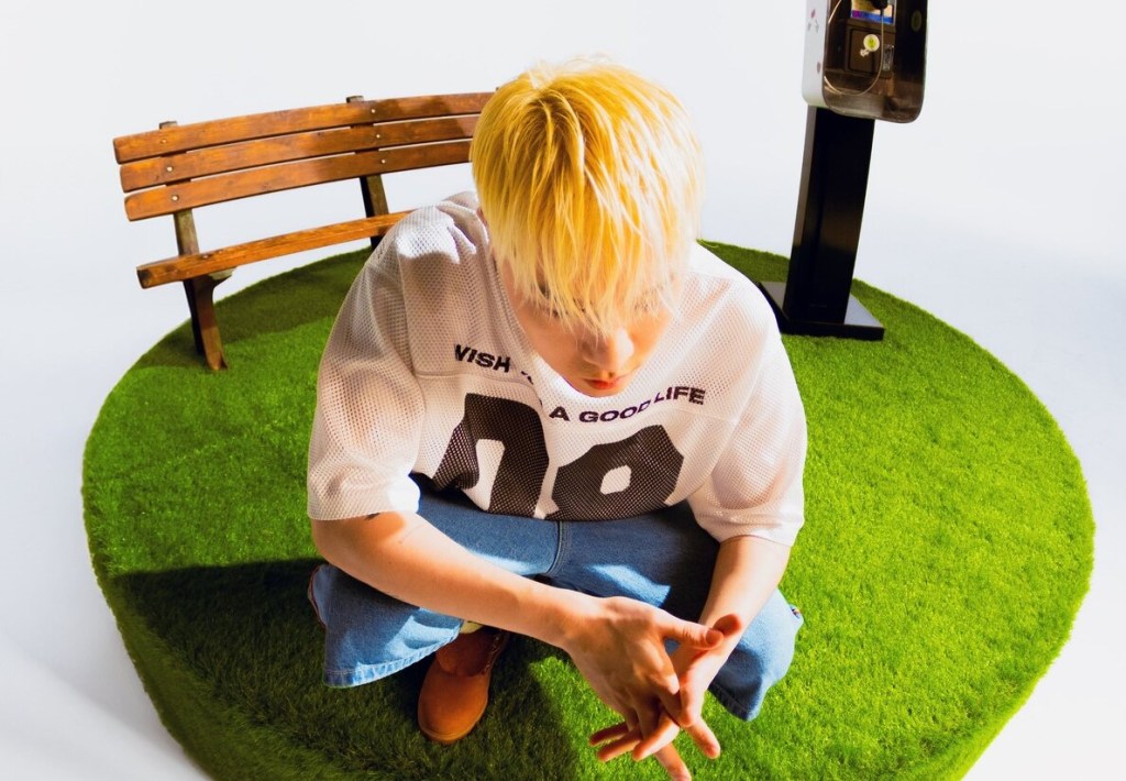 【UMG】周湯豪8/2喜迎36歲生日 無預警推出新歌〈為了你〉 率領舞者在MV中跳起手勢舞&nbsp;鬆口表示新作品與演唱會可以期待