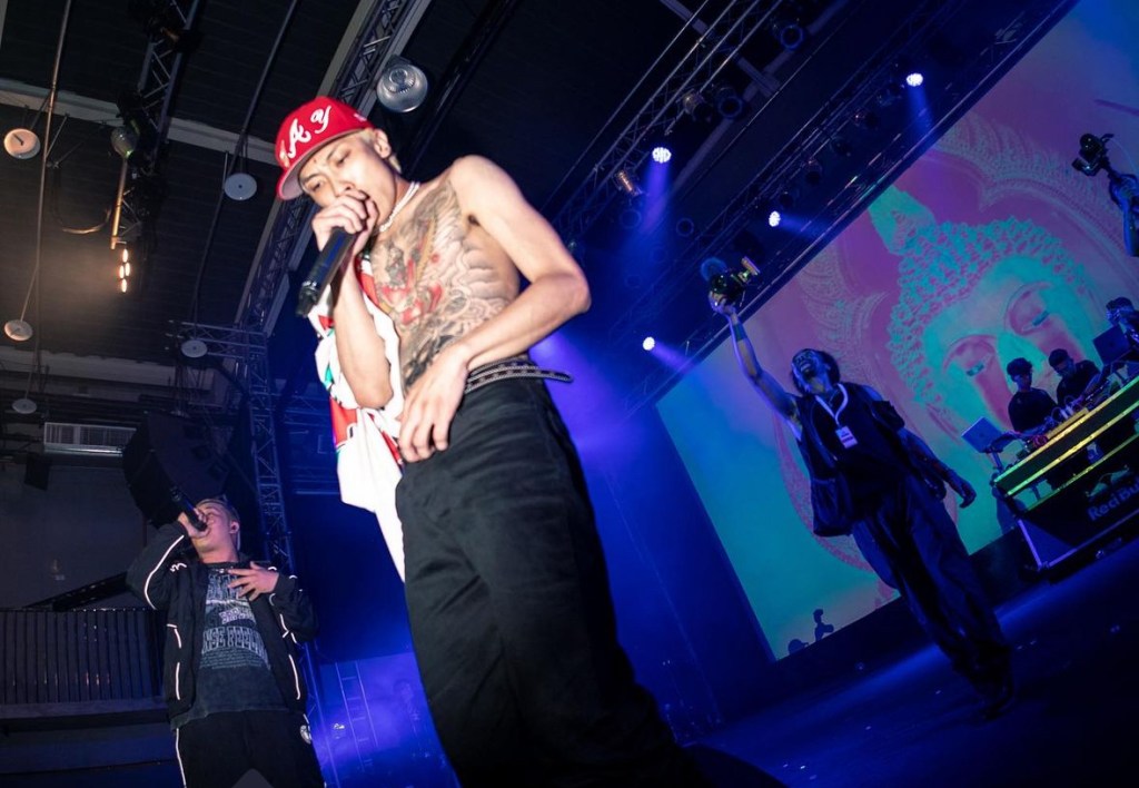 台中饒舌大廠混血兒娛樂旗下歌手潤少推出自創新曲〈蔡董〉