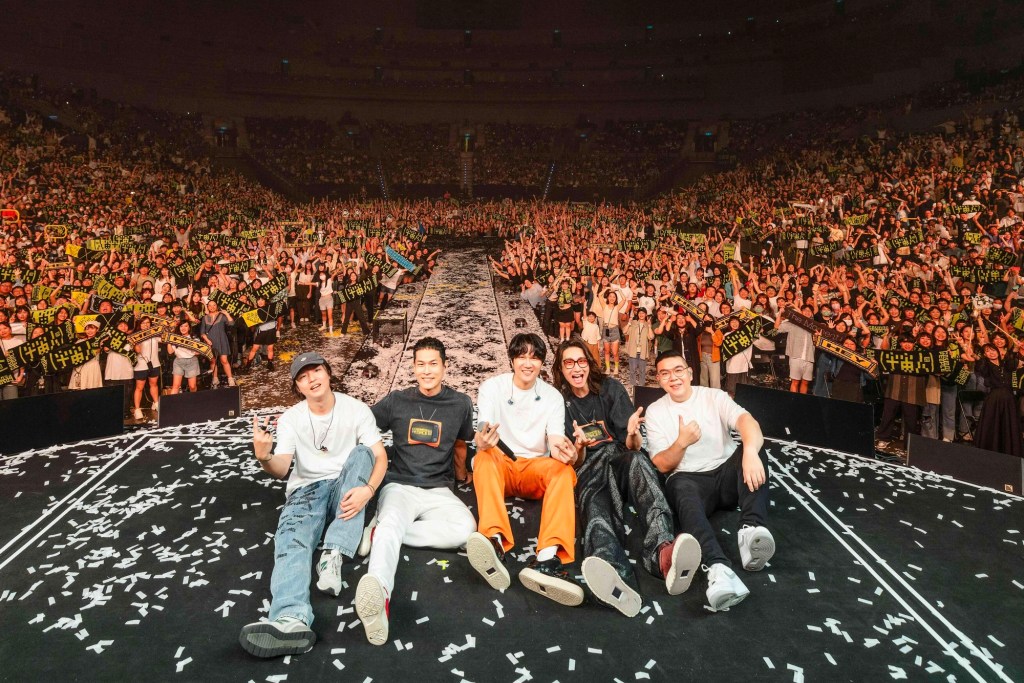 金曲樂團宇宙人首次登陸高雄巨蛋　《α：回到未來》超狂口碑近萬歌迷徜徉銀河系。（相信音樂提供）