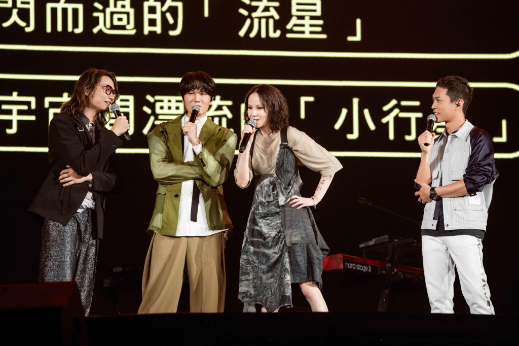 宇宙人挑戰金曲歌后楊乃文省話程度。（相信音樂提供）