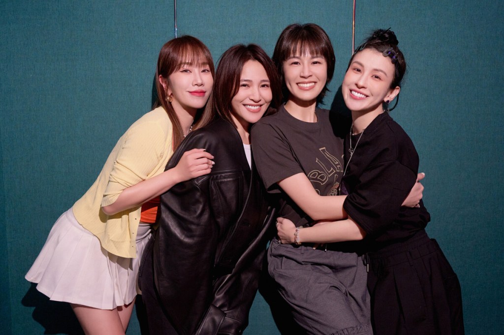 【UMG】梁文音與閨蜜曾沛慈、魏如昀及林佩瑤IG合體直播 接力合唱「星光2班」主題曲〈你們是我的星光〉 掀起全網回憶殺