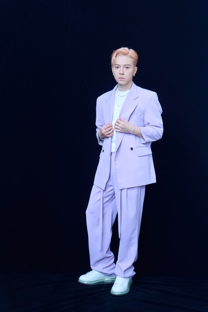 GJ蔣卓嘉全新英文單曲〈Feel The Vibe〉(照片提供:索尼音樂)