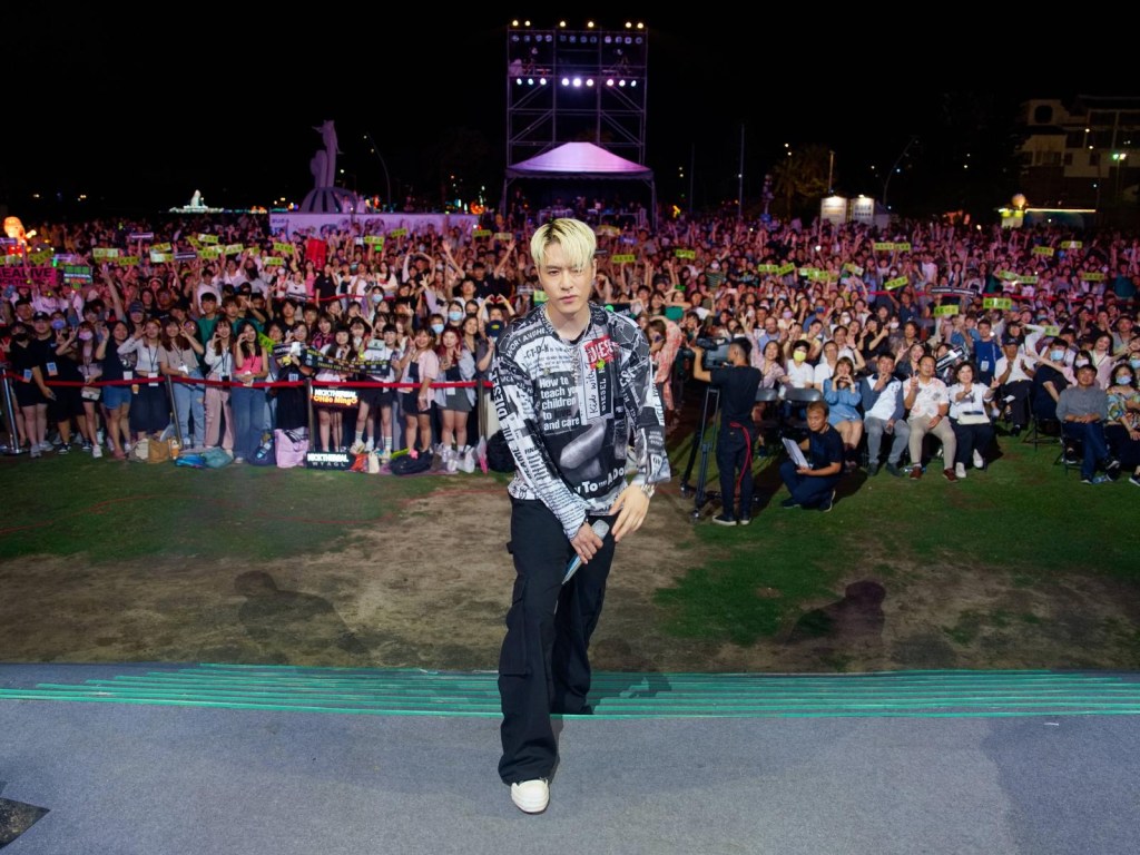 2024澎湖追風音樂燈光節 周湯豪壓軸場演出 (照片提供:交通部觀光署澎湖國家風景區管理處)