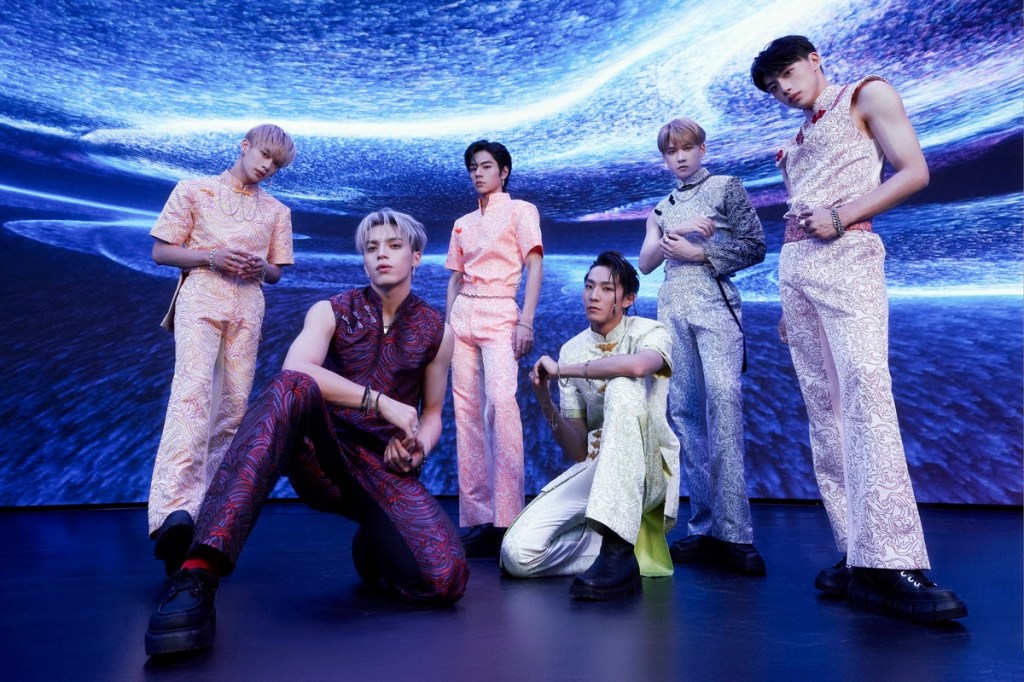 Ozone新歌〈一起看月彎彎〉MV (照片提供:索尼音樂)