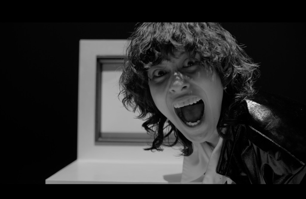 〈Ghost Swing〉MV 六六Kristy (照片提供:否極泰來音樂)