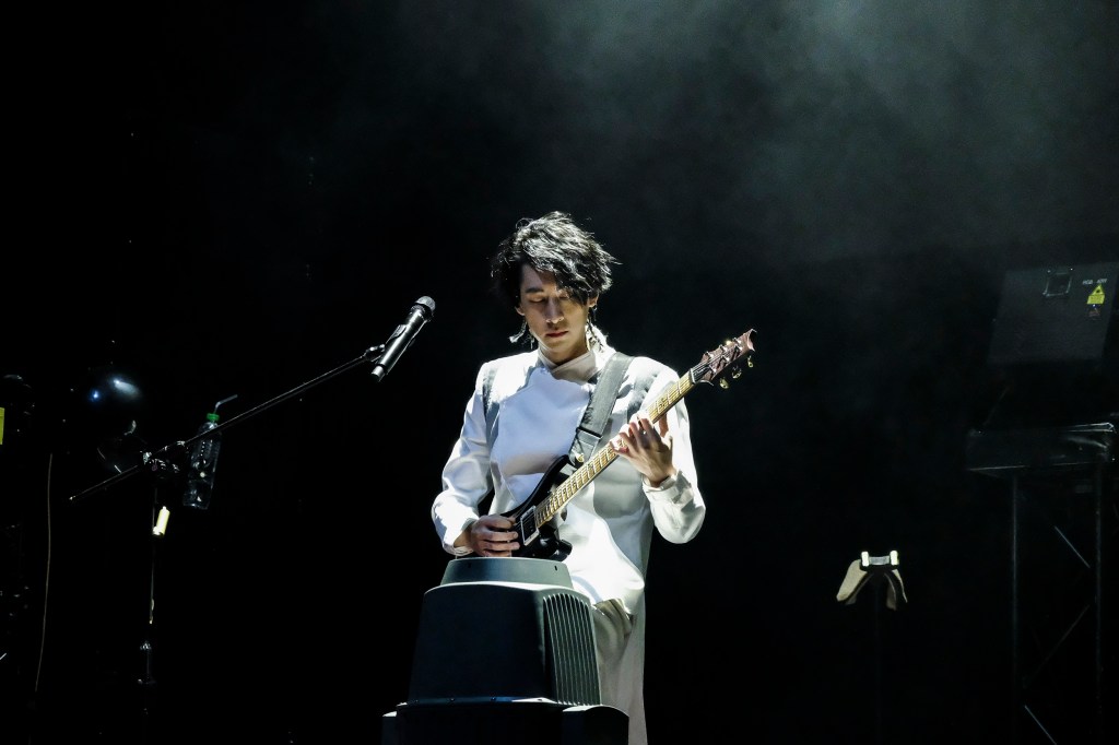 吉他手老鼠Creed