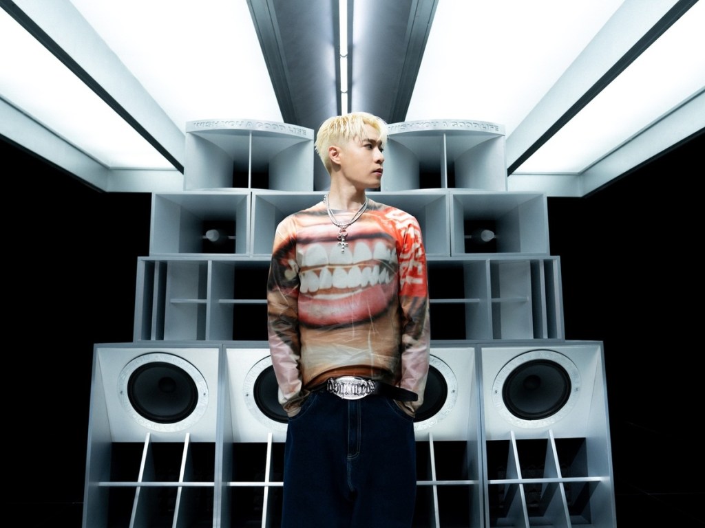 【UMG】周湯豪新單曲〈你說的都對〉 流行搖滾與饒舌巧妙融合Jersey Club與UK garage曲風 MV將Y2K與Y3K風格玩轉自如