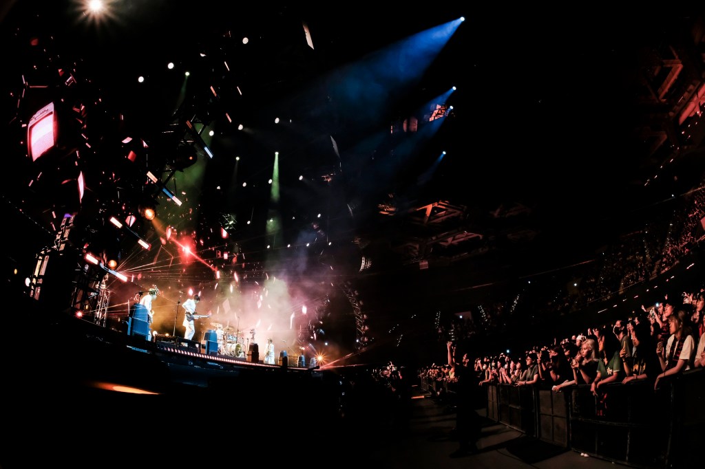 康士坦的變化球是第一個能在北流跟高流都舉辦大型演出的『後搖滾樂團』