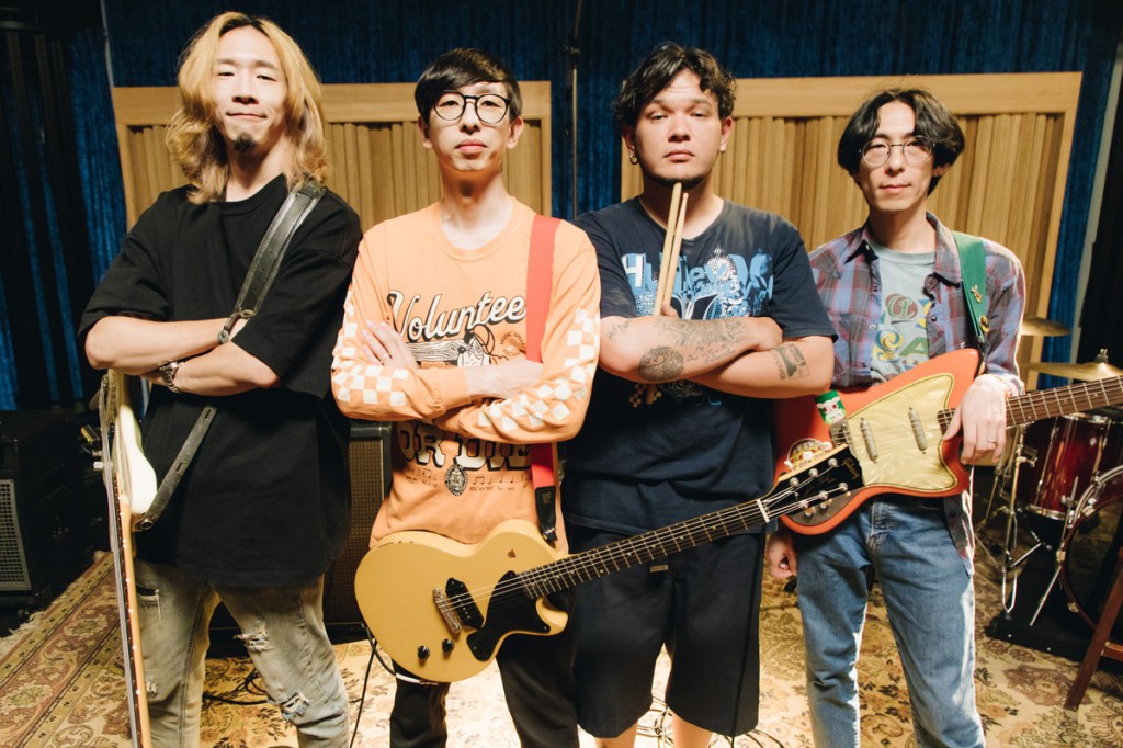 【NEWS】擊沈女孩將疫情間產生的自我懷疑轉化成創作能量 推出全新創作EP《Something》 將展開台北、高雄小巡迴