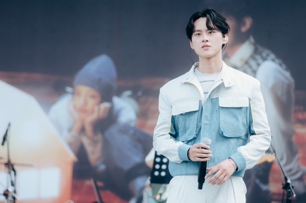 裴拓遇到貼心歌迷為他加油打氣