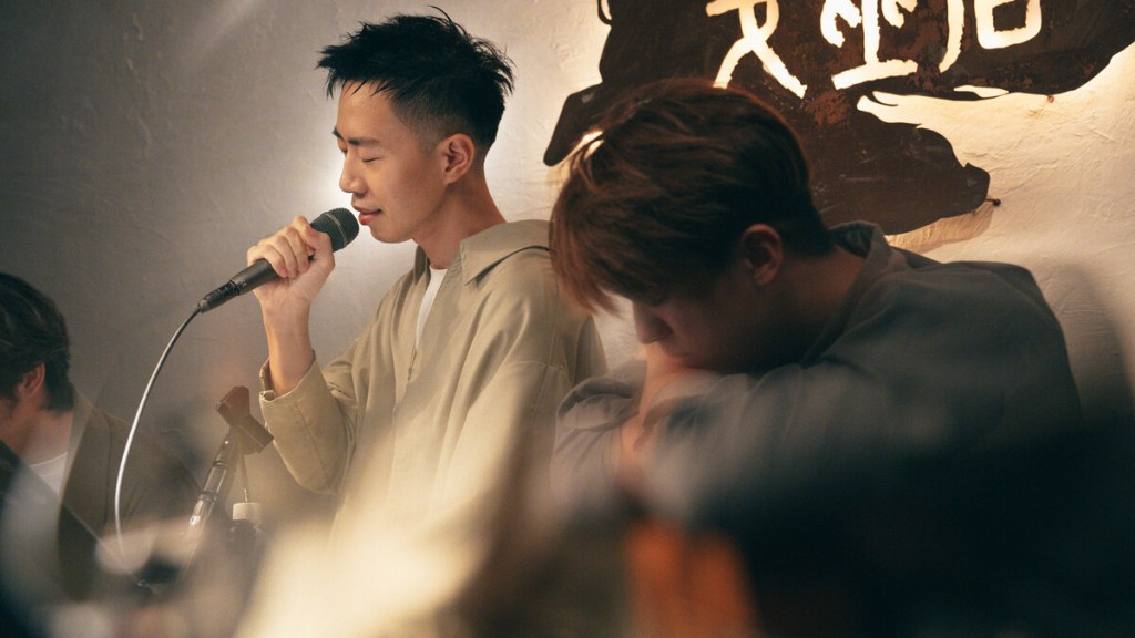 【NEWS】鄭興受邀女巫店開唱 連續三週不同曲目 樂手屠衡、羅紹恩狂練30幾首歌 粉絲敲碗大型演唱會 大家先存錢&nbsp;很快會再見