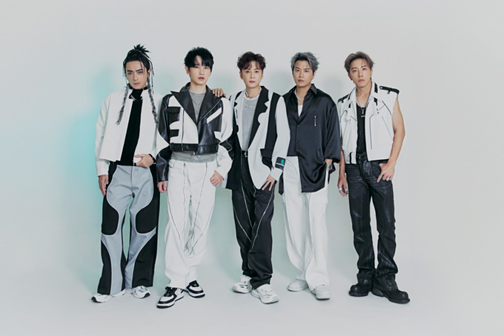 【bin】Energy時隔21年11/23重返新加坡室內體育館開唱 10/5搶先舉行簽票會 釋出〈把手給我〉MV&nbsp;集結歌迷現場應援星光