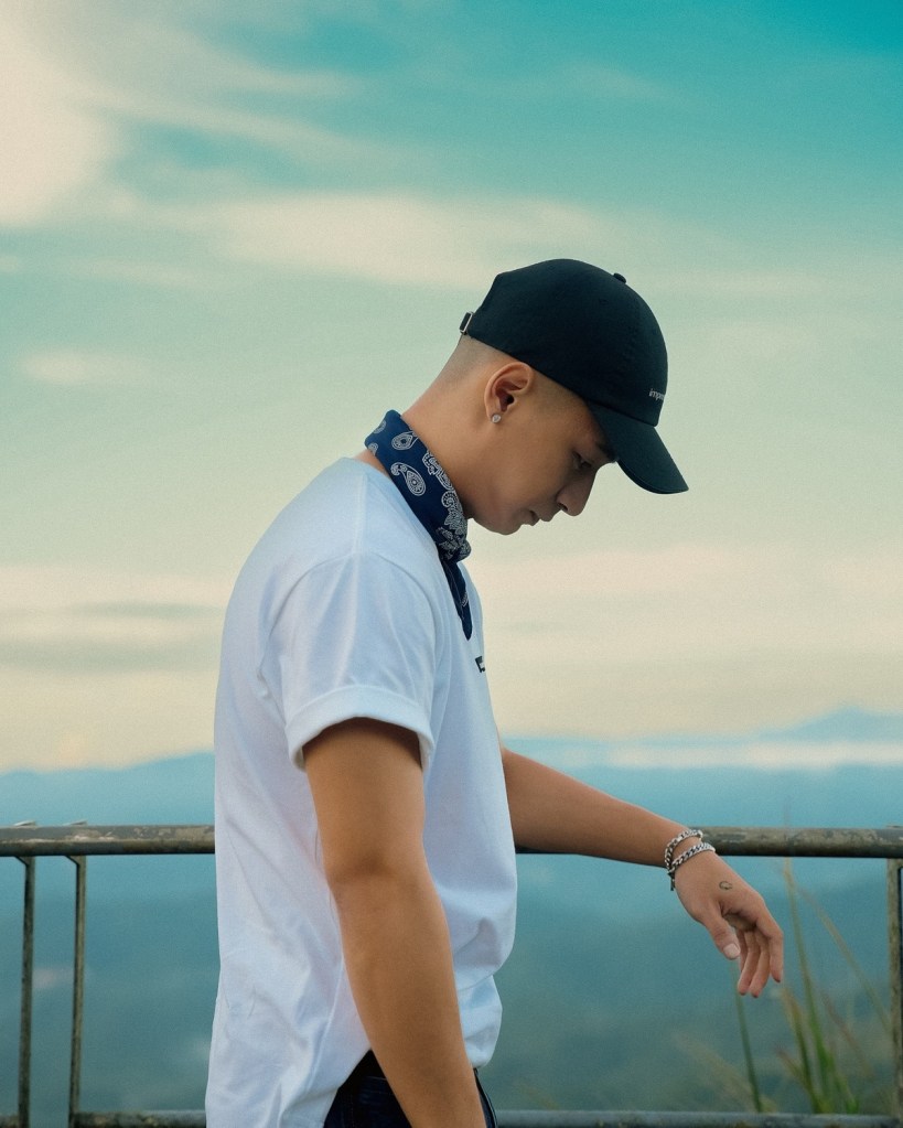 吳霏發表新單曲〈我在北上的高速公路〉(照片提供:環球音樂)