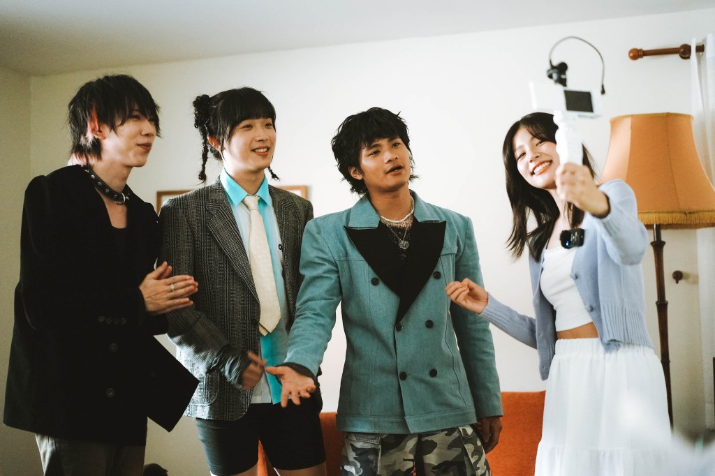 福夢〈我活著〉MV邀泰國新銳女演員Baipor擔任女主角