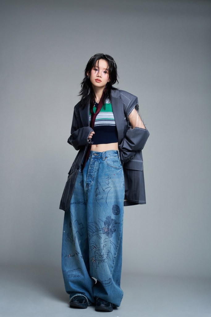 Andr第一張個人創作專輯《shhh,it’s under my bed》