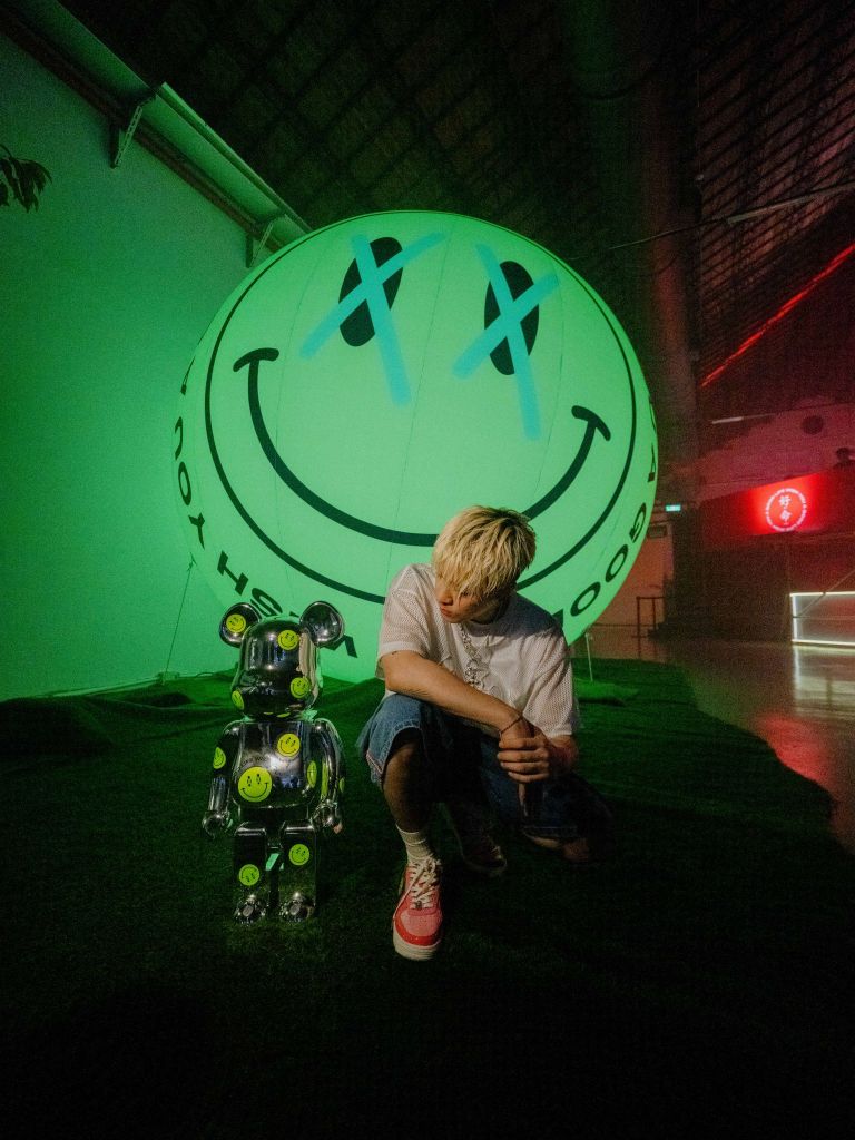 「潮流ICON」周湯豪NICKTHEREAL與其主理「Wish You A Good Life 祝您好命」受邀和BE@RBRICK聯名作品