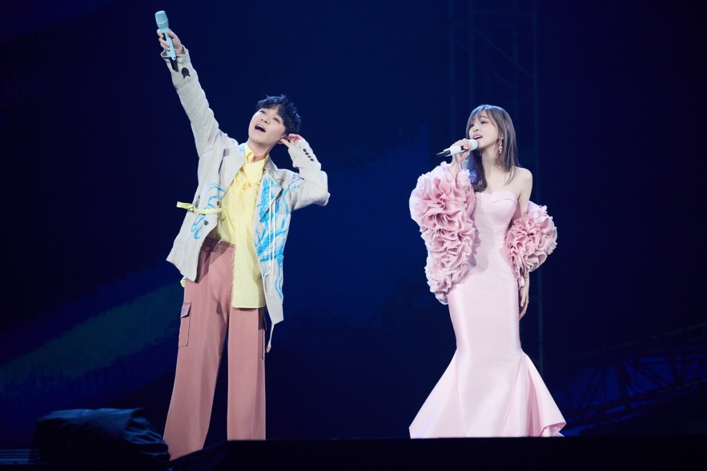 王心凌 SUGAR HIGH 2.0 台北第二場嘉賓 青峰 (照片提供:天晴娛樂/寬宏藝術)