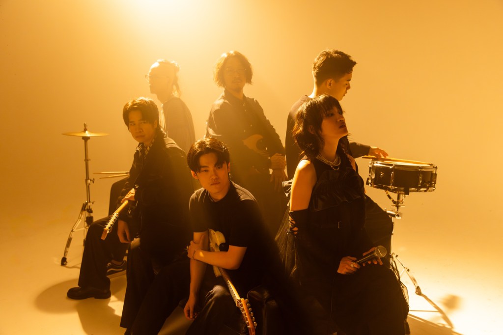 庸俗救星攜手《一起聽團吧》冠軍hue共創新歌〈黑體〉(照片提供:街聲派歌)