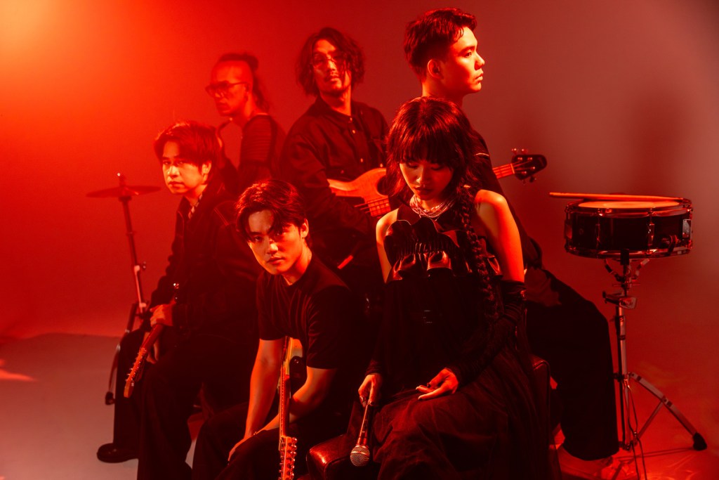 庸俗救星攜手《一起聽團吧》冠軍hue共創新歌〈黑體〉(照片提供:街聲派歌)