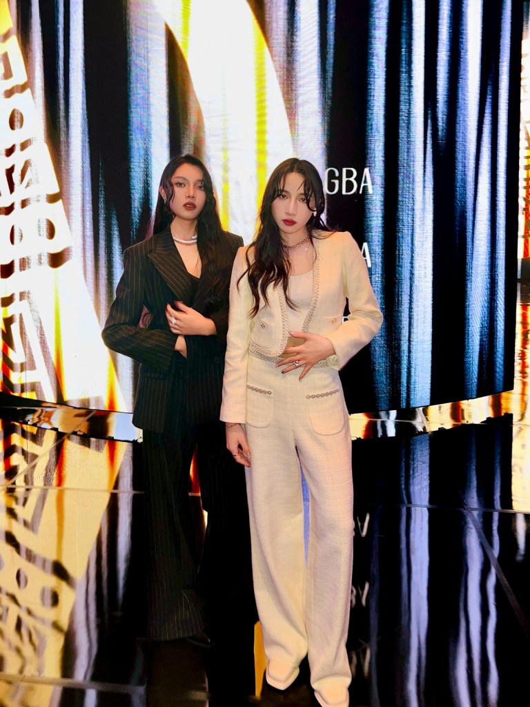 KAXA去年參與音樂實境節目《滾石摘星號》而成團出道，如今走上金鐘紅毯相當感激。（圖／滾石唱片提供）