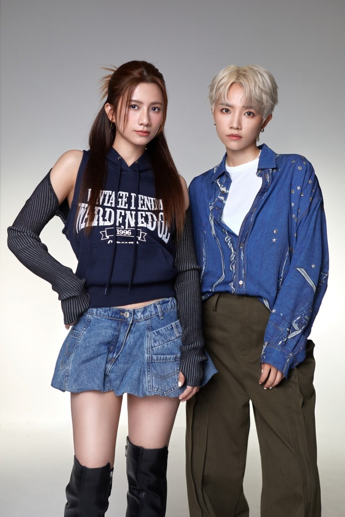 晨悠10週年演唱會同名單曲〈我們都別改變〉(照片提供:索尼音樂)