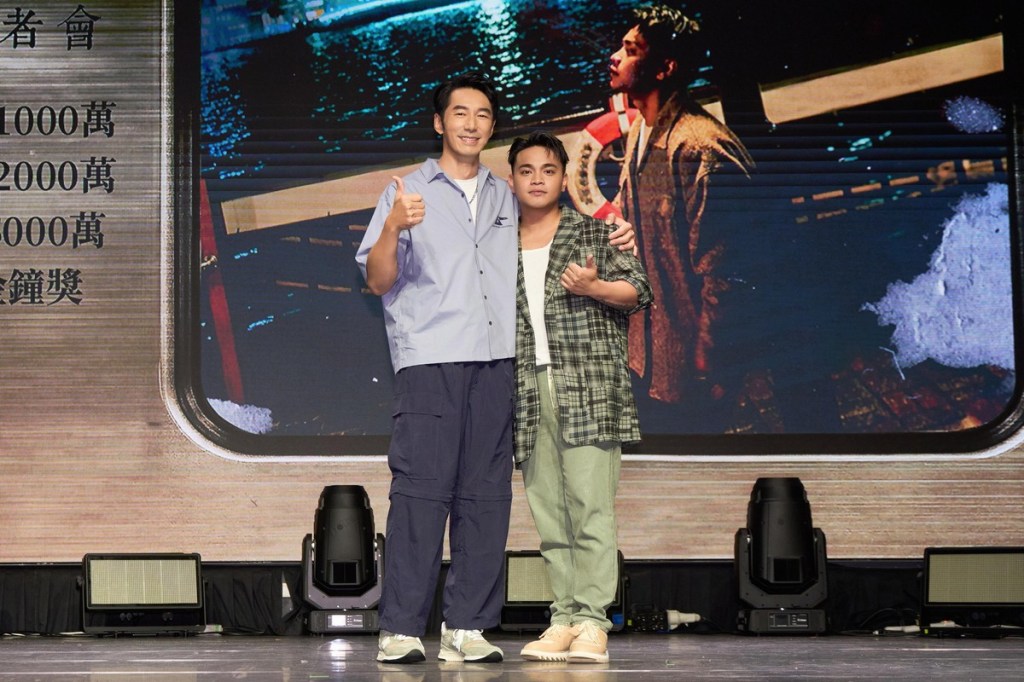 邱軍慶功記者會 李李仁跨刀站台祝賀
