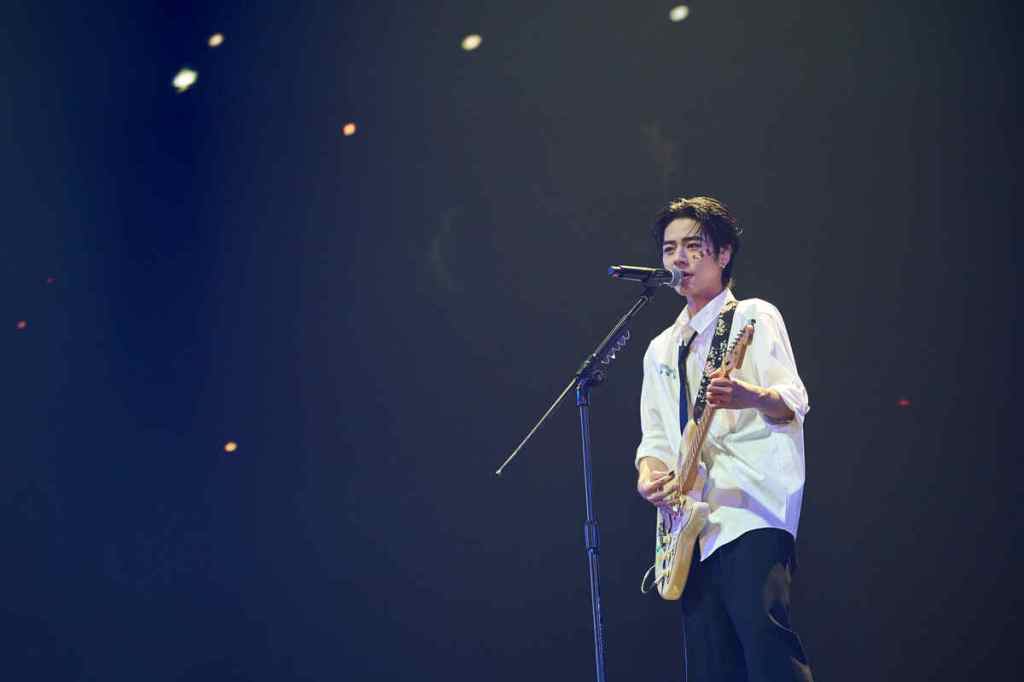 Ozone林佳辰全新創作單曲〈貝貝我不會再耍廢了〉(照片提供:索尼音樂)