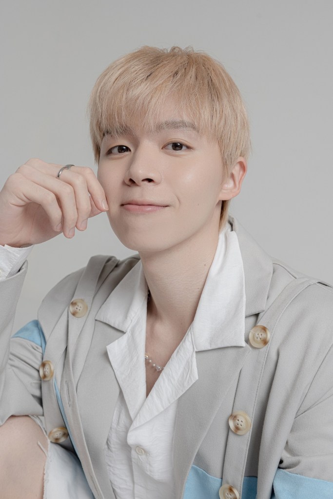 瑋瑋黃挺瑋推出全新創作單曲〈在東京路上〉(照片提供:索尼音樂)