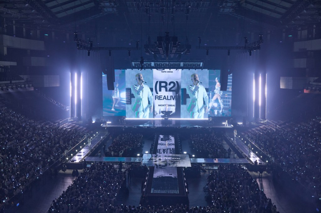 周湯豪「REALIVE (R2) 特仕版」台北小巨蛋首場登場 (照片提供:環球音樂)