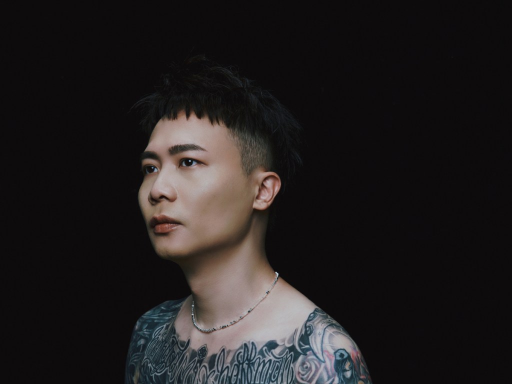 蕭秉治第三張專輯《完人》12/4正式推出 與W.LIN韋恩林共同製作 實體11/19開始預購&nbsp;完售不再版