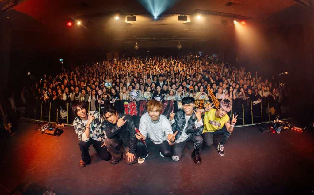 八三夭首度登陸澳洲 舉辦《顛倒世界巡迴演唱會》並到墨爾本音樂節開唱 成功插旗南半球