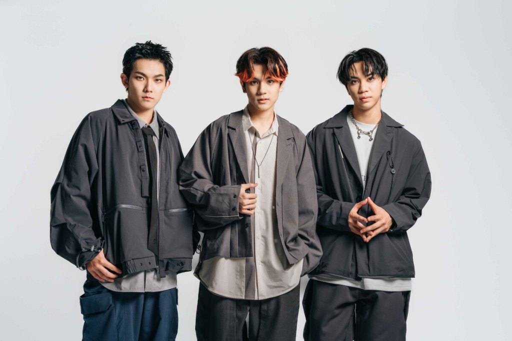 「AcQUA源少年 R.Y.G.」，推出復古動感舞曲〈Disco Night〉照片由左起：林毓家、盧佾暘、李秉諭（照片提供：種子音樂）