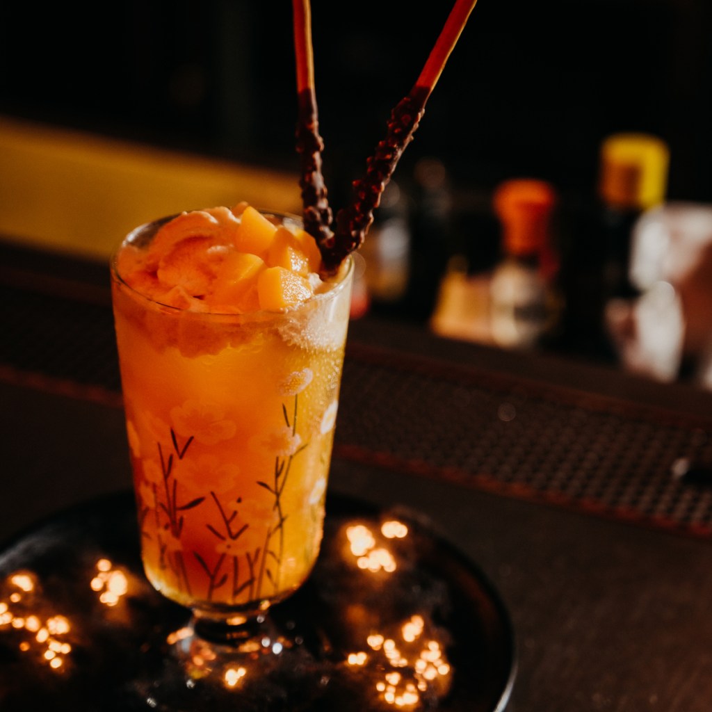 芒果醬與純愛小吃部聯名特調〈敢有人愛我 Hanabi〉