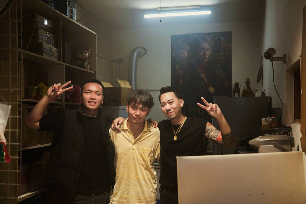 左起:阿跨面、楊大正、馬克