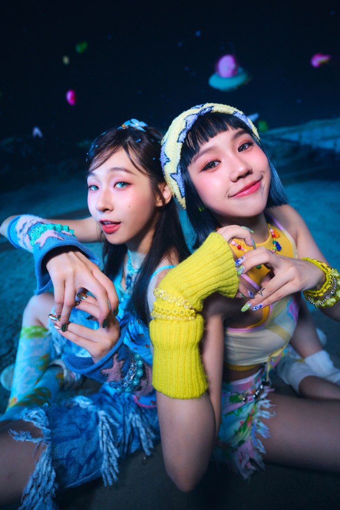 左:熙妍、右:品妡