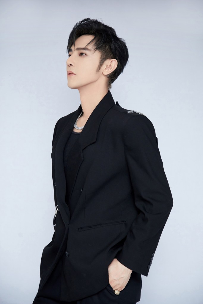 曾沛慈加盟華研國際首發〈下個時空再相愛〉feat.汪東城