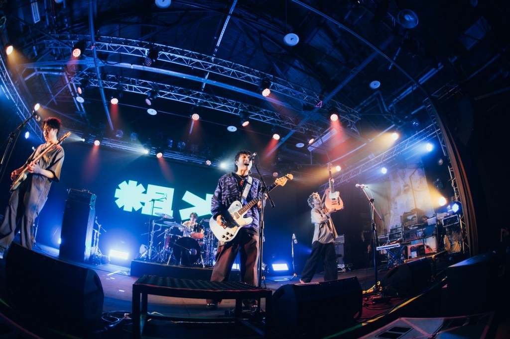 粉絲樂稱粗大Band 是真的「顏質龐克」 (挺音樂提供_攝影陳泓旭 (奶綠) 、嘉婕)