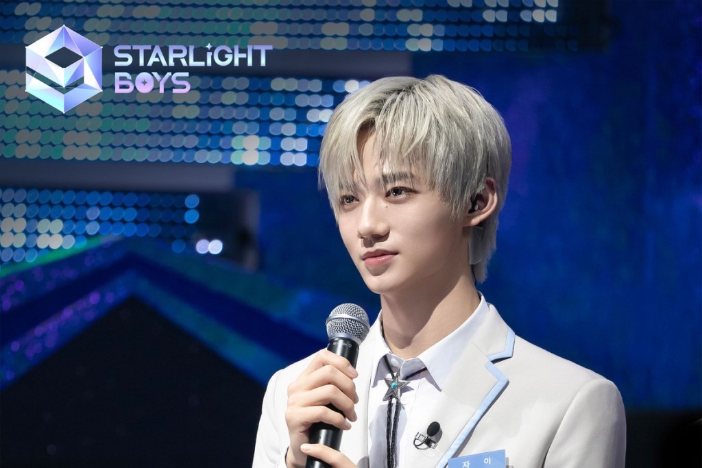 翟浚安(宅)舞蹈實力獲盛讚 成功晉級《星光閃耀的少年》第二階段 家人特地赴南韓全力支持 