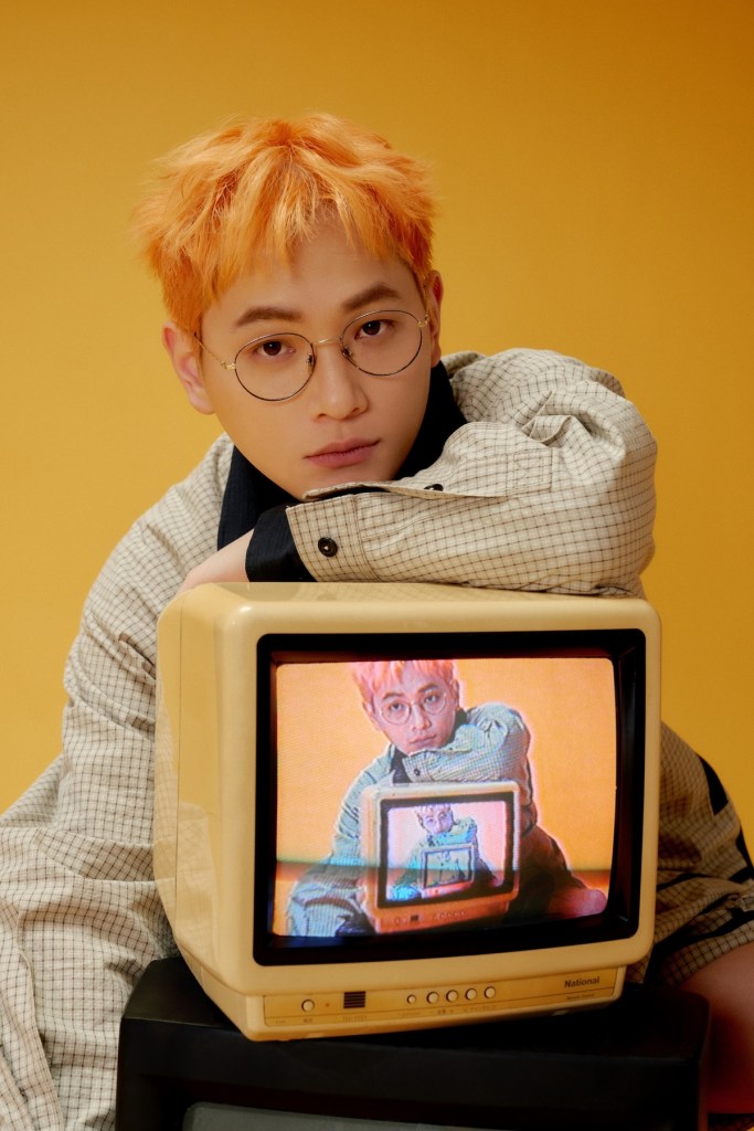 跨國聯手知名音樂人與金曲混音師組製作團隊，視覺呈現復古電玩風格