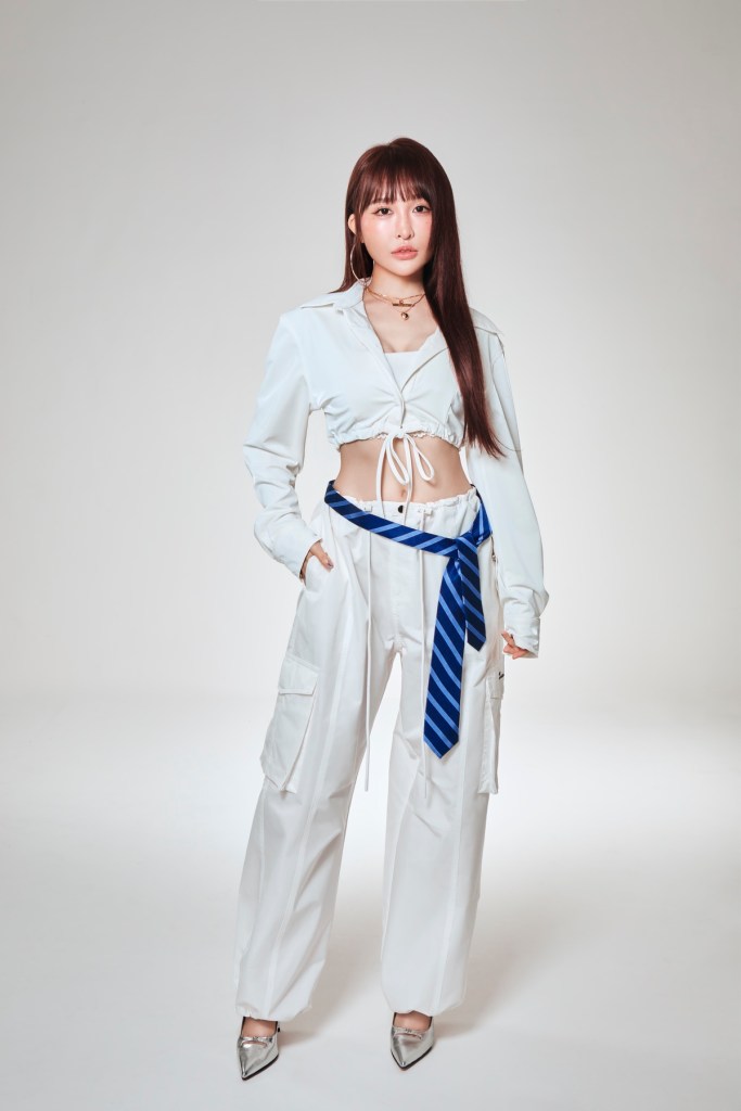 張若凡推出全新單曲〈門外？〉(照片提供:索尼音樂)