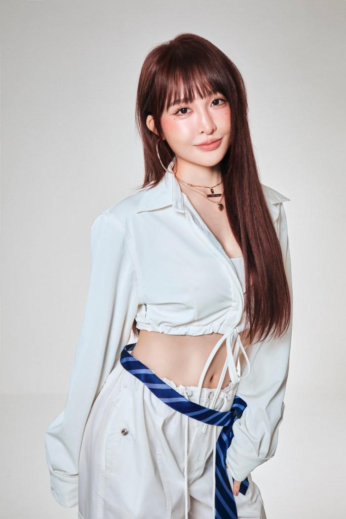 張若凡推出全新單曲〈門外？〉(照片提供:索尼音樂)