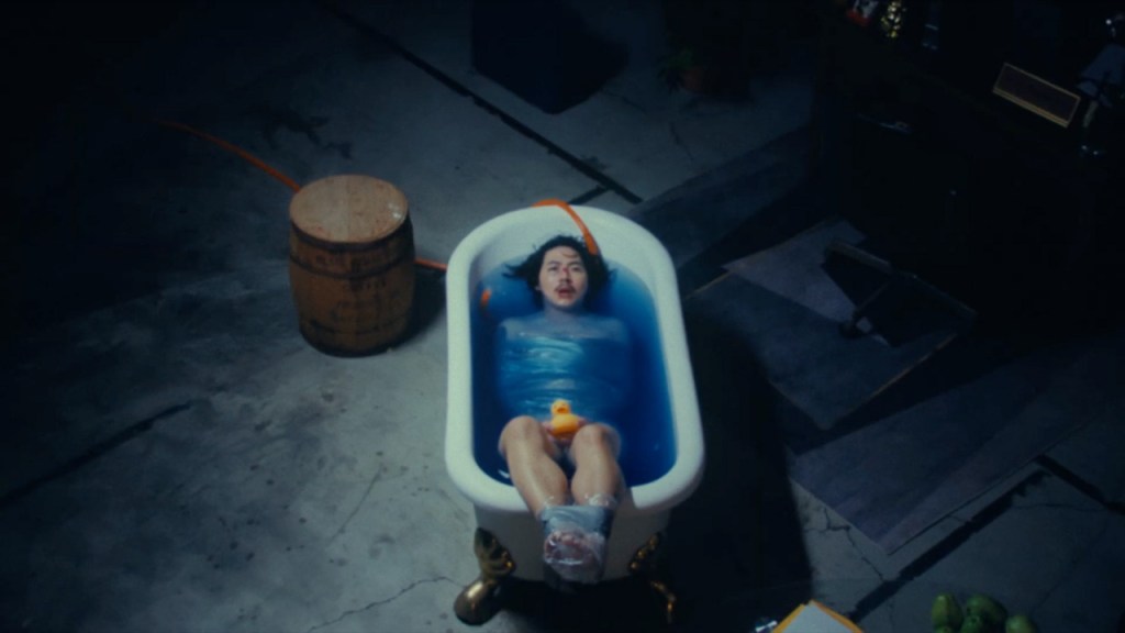 MV再次打造詼諧內容引起樂迷討論