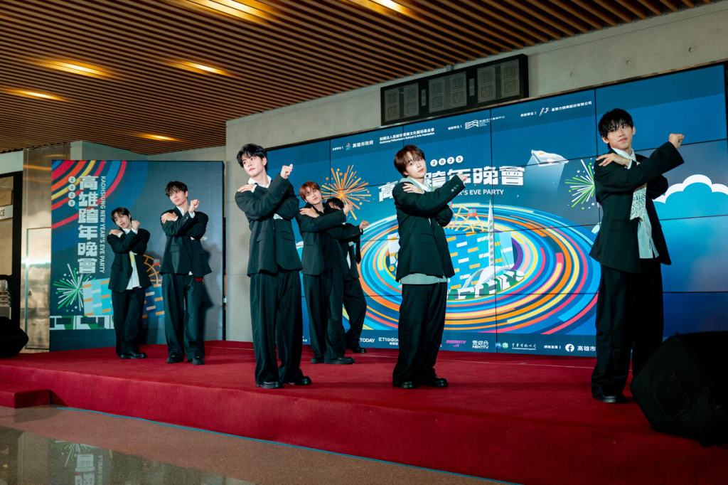 人氣男團SCOOL帶來選秀成團主題曲〈Dream Of You〉