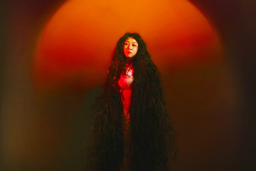 唯一千禧寶寶 「東太陽女孩」Dremedreman曾妮回饋部落長輩的愛與厚望 首發母語專輯《全村的希望》　